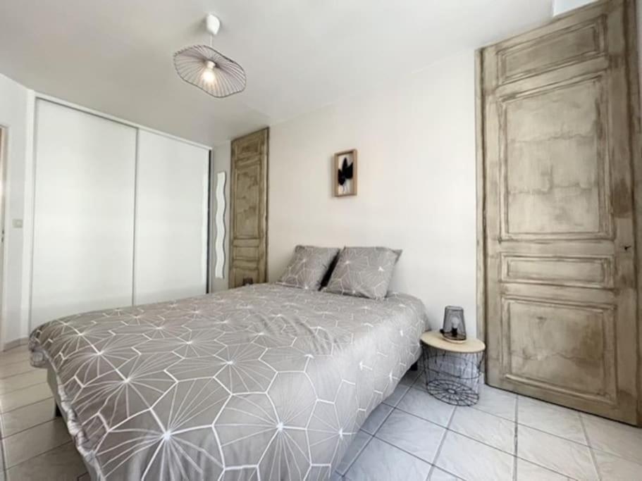 Appartement Au Coeur De Troyes Exterior foto