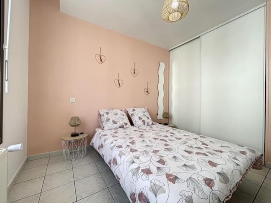 Appartement Au Coeur De Troyes Exterior foto